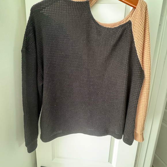 Asymmetrical off the shoulder LS waffle knit, 2 tone color sweater - Picture 3 of 5